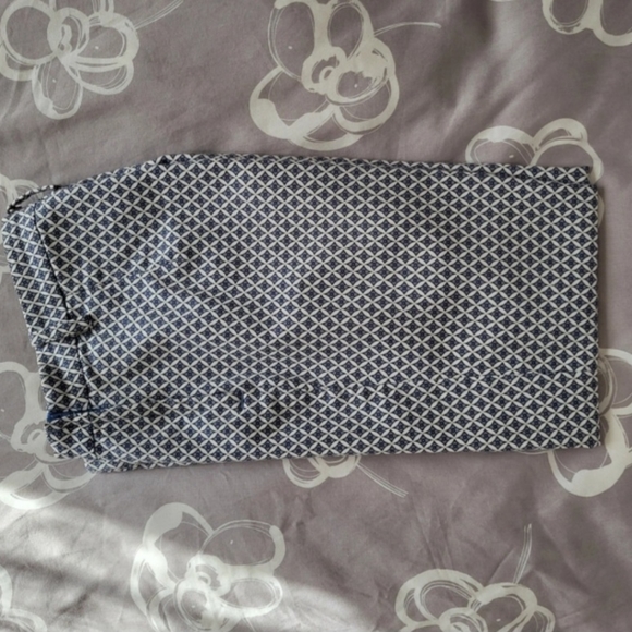 H&M Ladies Navy Blue & White Ankle Pant | Size 2 - Picture 8 of 10